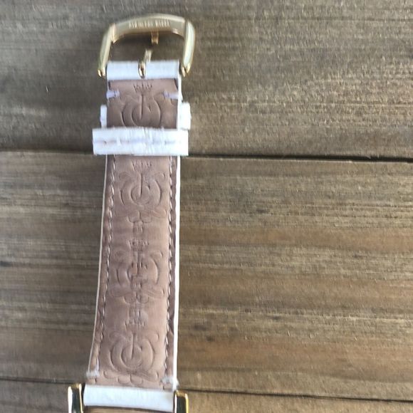 Juicy Couture Limited Edition Y2K Scottie Dog Crest White Leather Watch! GUC - Picture 8 of 12